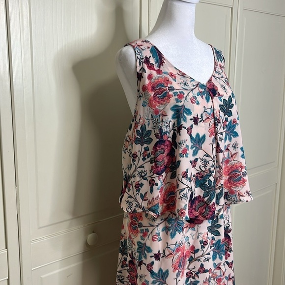 Boutique Women’s High-Low Multicolor Floral Maxi Dress Size 0X - Picture 4 of 11